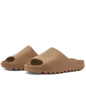 Adidas Yeezy Slides Core size 8